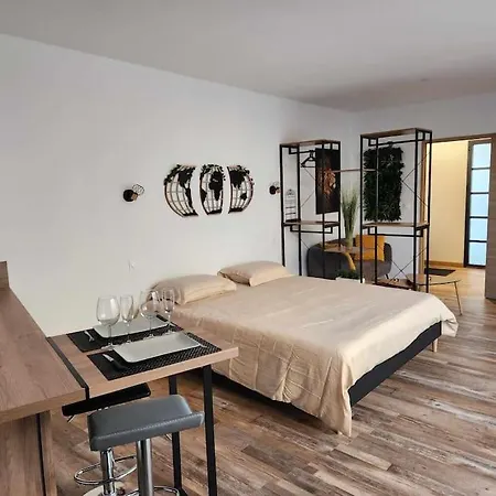 Cocon Pour 2 Avec Jacuzzi Дом отдыха Andilly (Charente-Maritime)